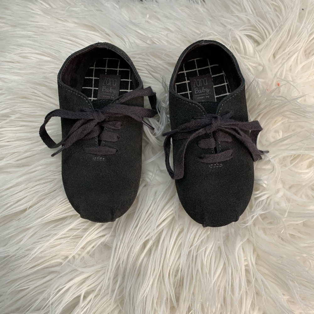 Zara baby toddler size 6 dark grey Oxford shoes